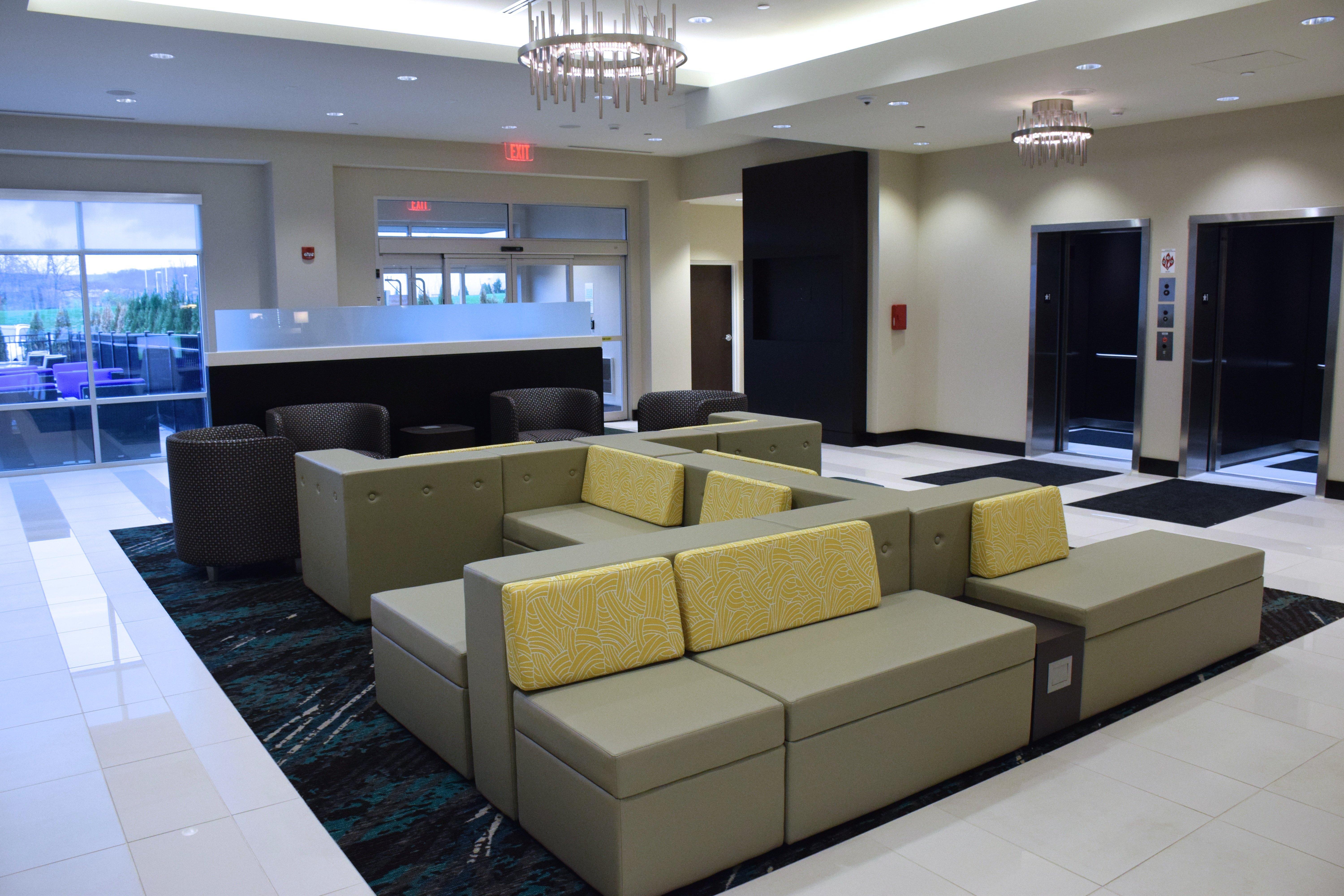 Holiday Inn Cincinnati North West Chester By Ihg Экстерьер фото